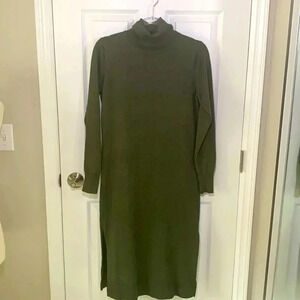 Saint Tropez olive green turtleneck sweater dress size small